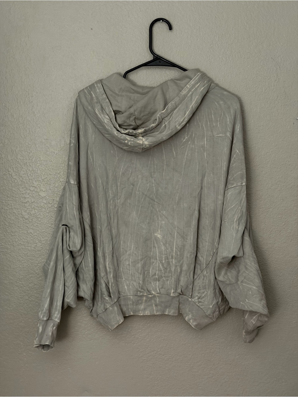 Young Fabulous & Broke Washed Grey Cropped Hoodie with Balloon Sleeves - Women - Picture 7 of 7